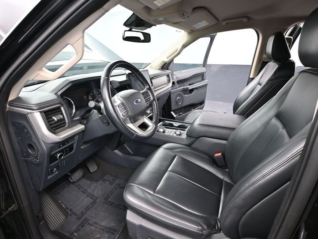 2023 Ford Expedition XLT photo 16