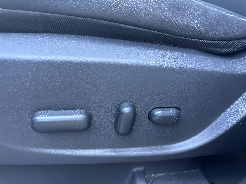 2014 Ford Escape Titanium photo 19