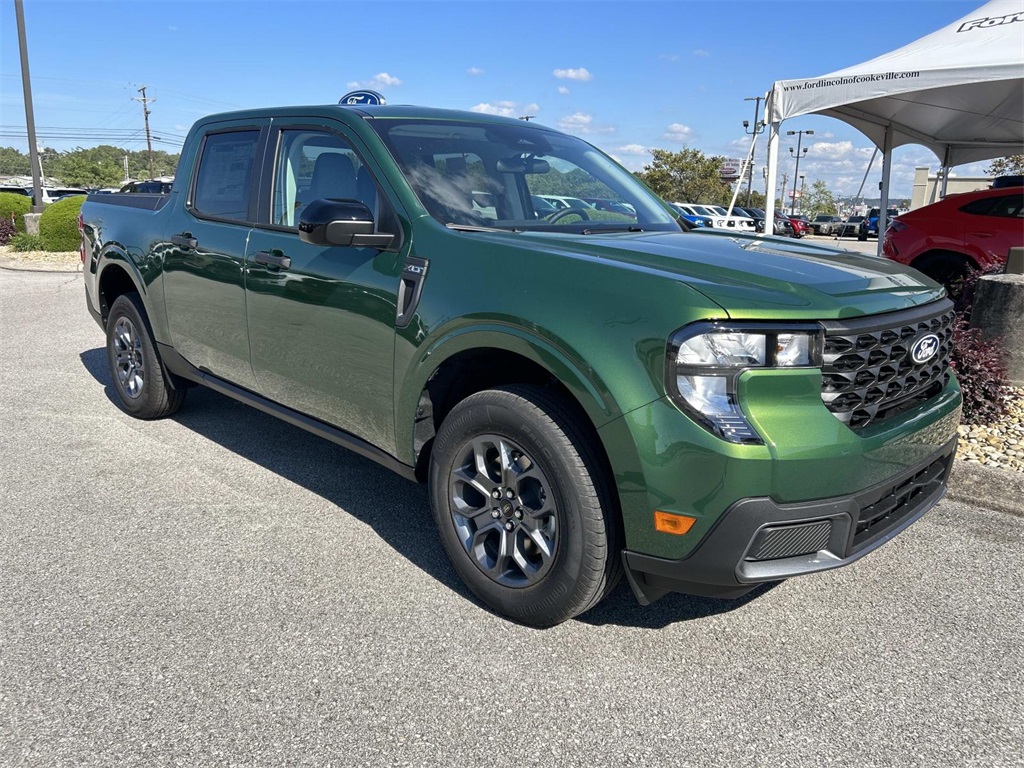 2025 Ford Maverick XLT photo 2