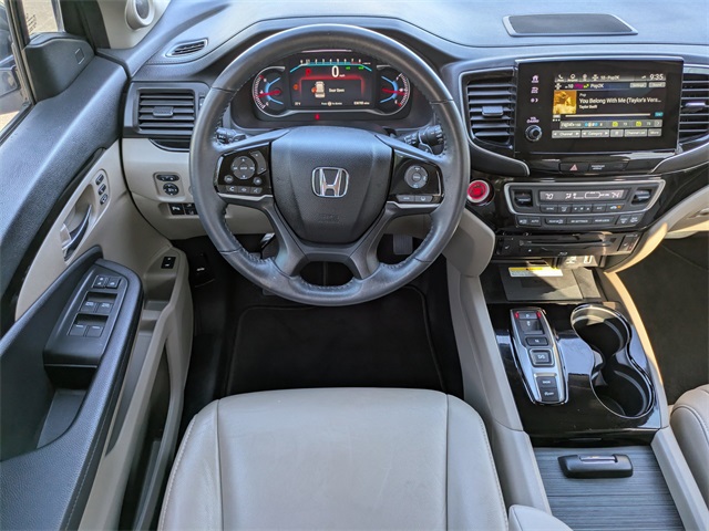 2022 Honda Pilot Touring photo 15