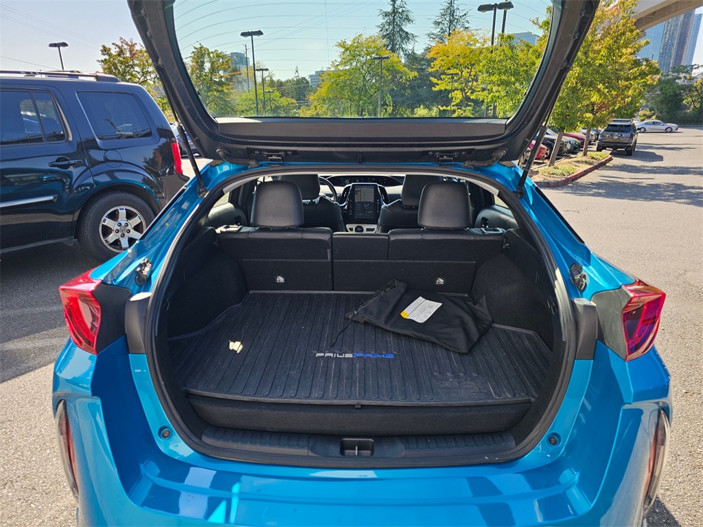 2019 Toyota Prius Prime Plus Premium Advanced photo 16