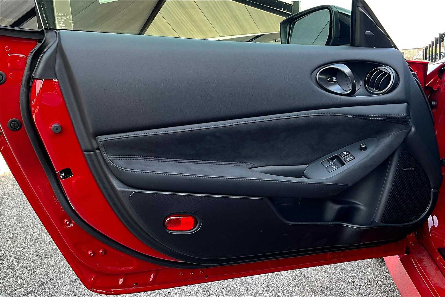 2025 Nissan Z Performance photo 13