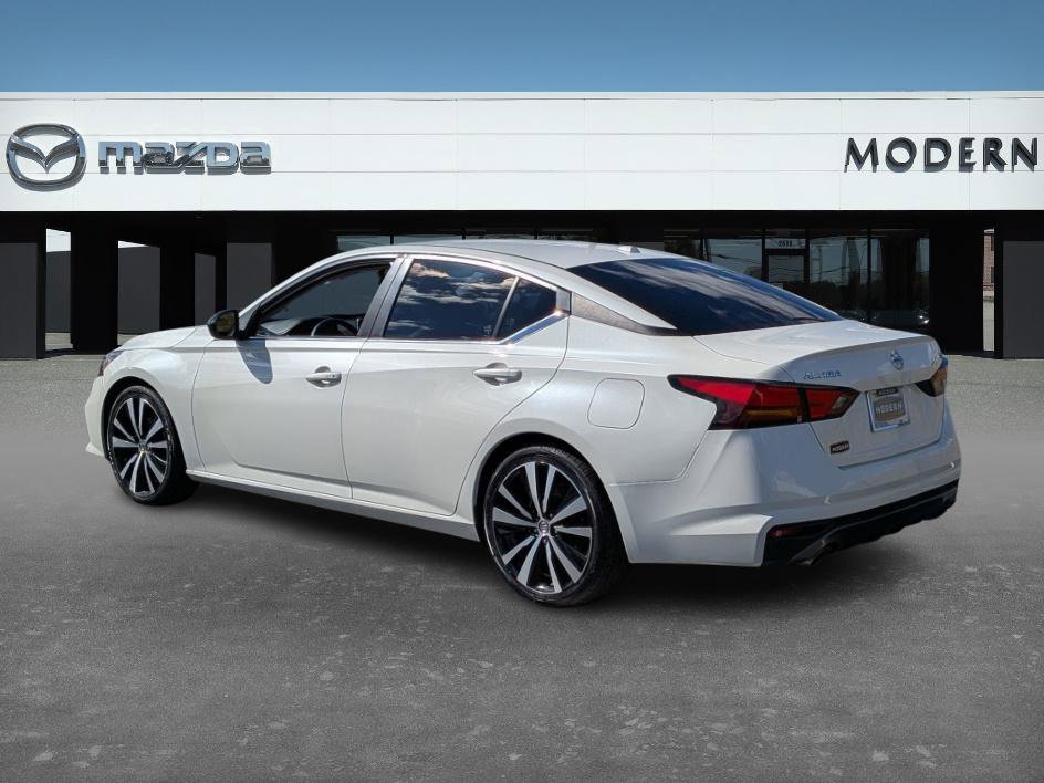 2019 Nissan Altima 2.5 SR photo 3