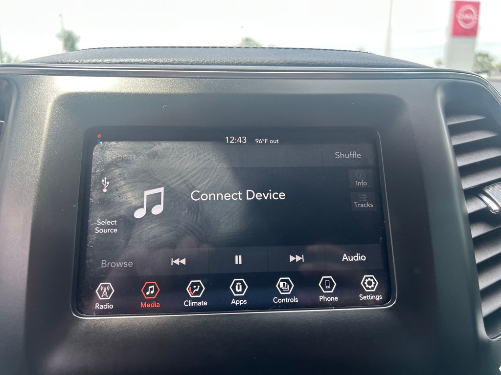 2021 Jeep Cherokee Latitude photo 33
