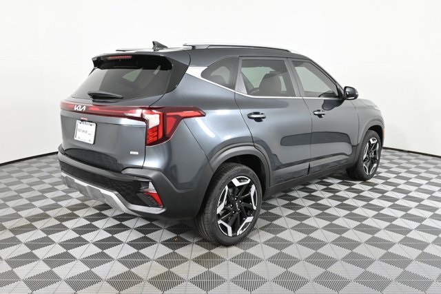 2024 Kia Seltos SX photo 2