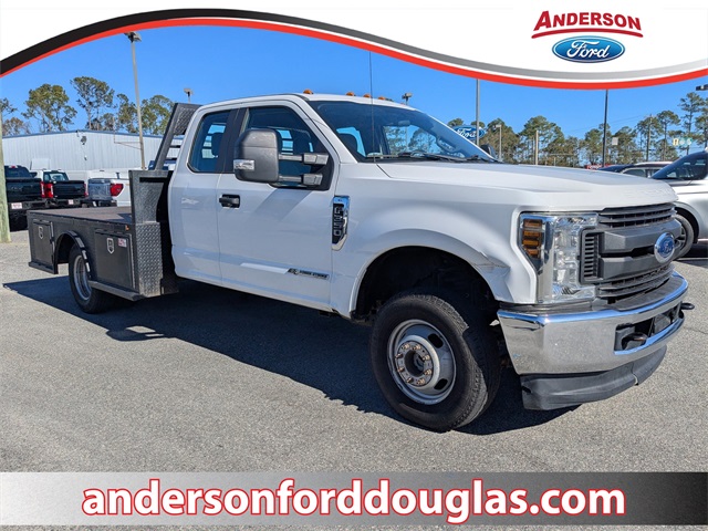 2019 Ford F-350 Super Duty Chassis Cab XL's photo