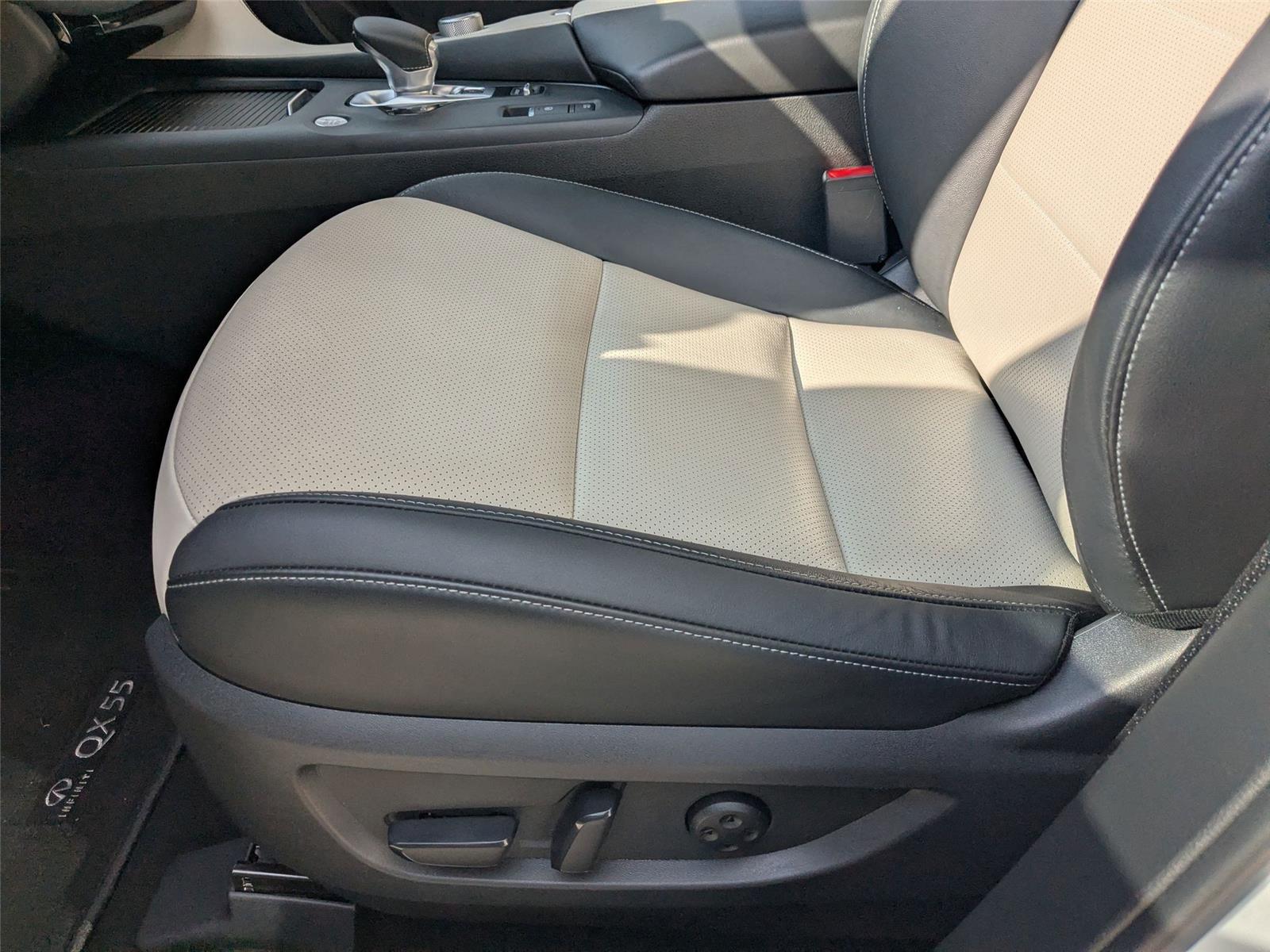 2023 Infiniti QX55 Luxe photo 15