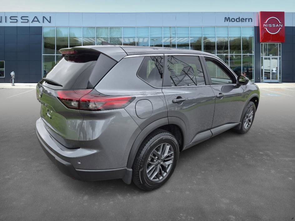 2025 Nissan Rogue S photo 5