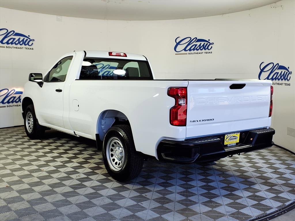 2026 Chevrolet Silverado 1500 photo 2