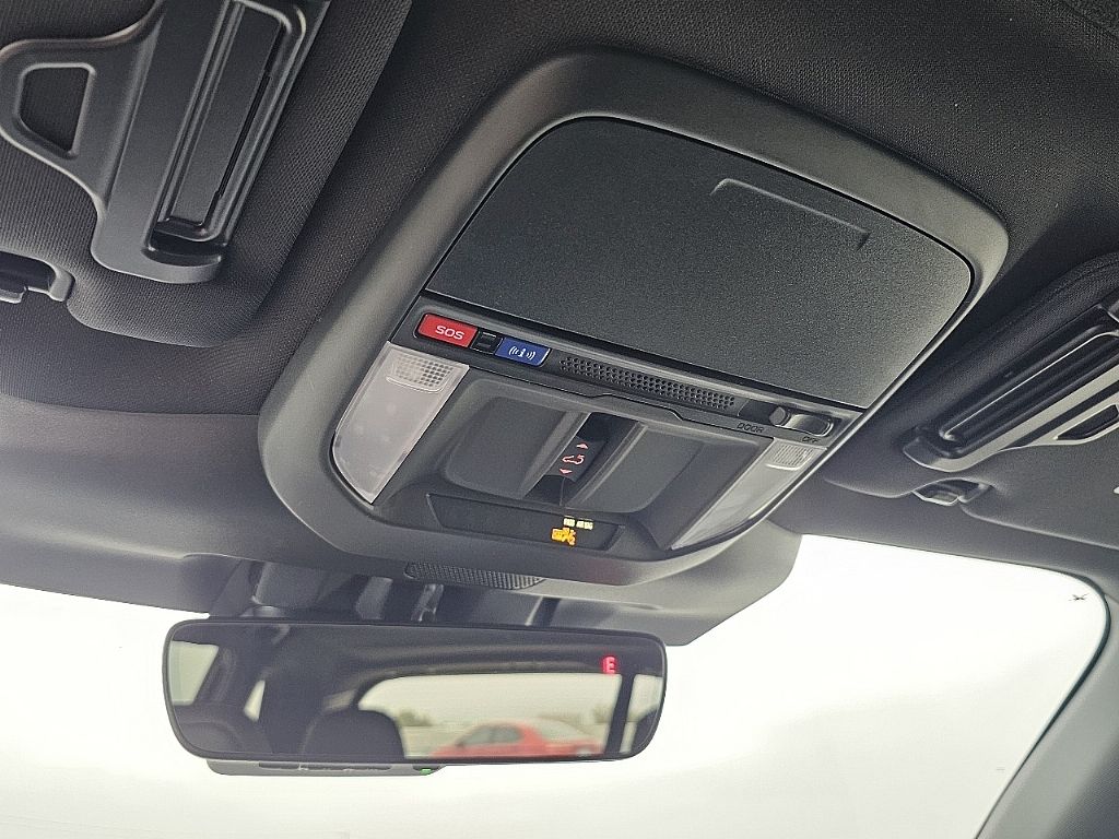 2025 Subaru Forester Limited photo 28