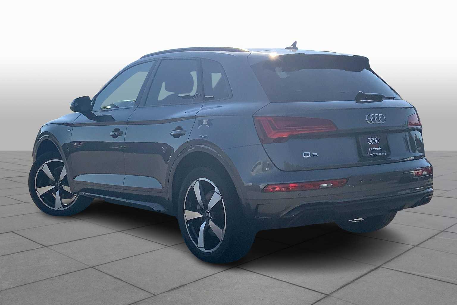 2022 Audi Q5 S line Premium Plus photo 10