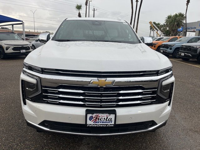 2025 Chevrolet Suburban Premier photo 2