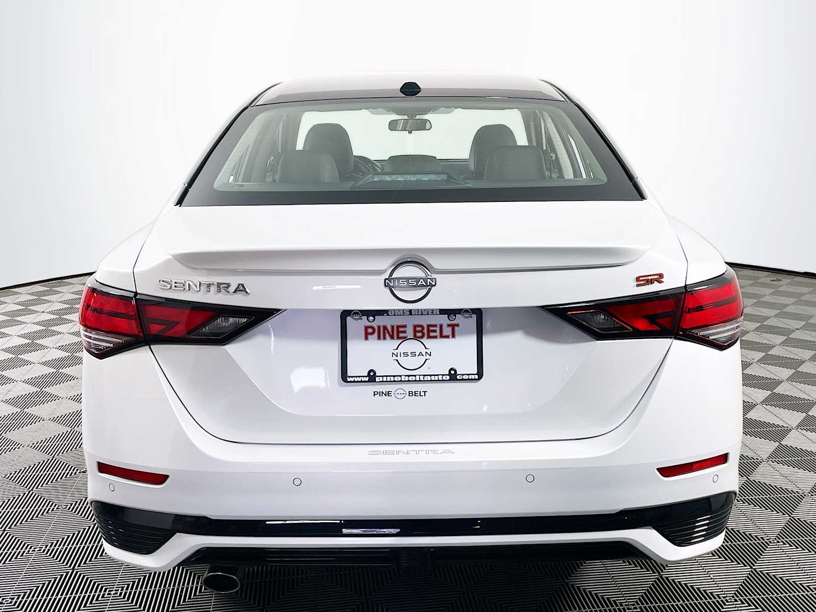 2024 Nissan Sentra SR photo 5