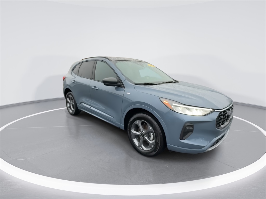 2024 Ford Escape ST-Line photo 2