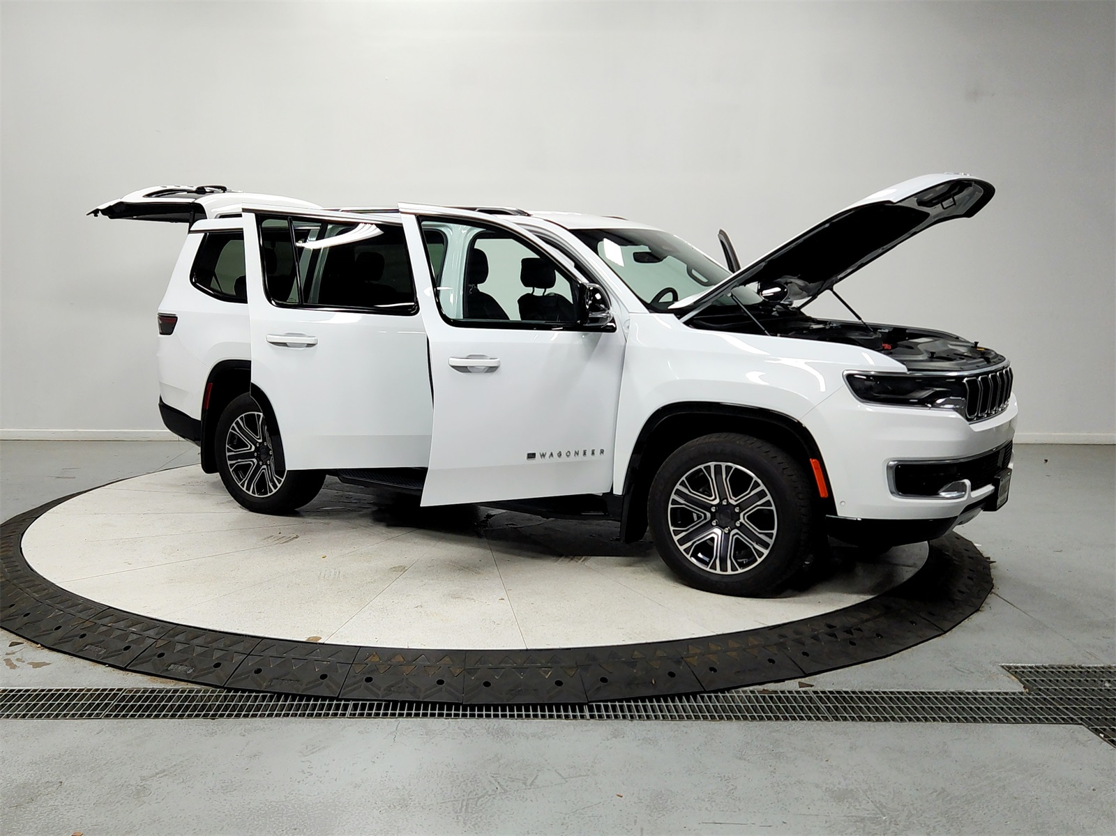 2024 Jeep Wagoneer Series II photo 8