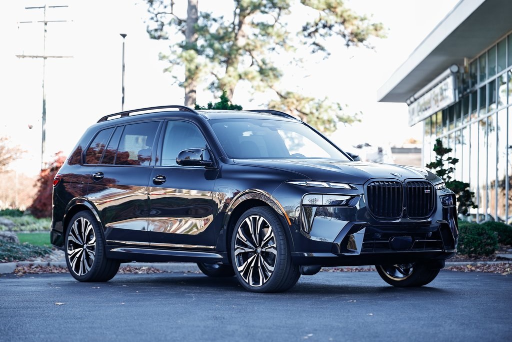 2026 BMW X7 M60i's photo