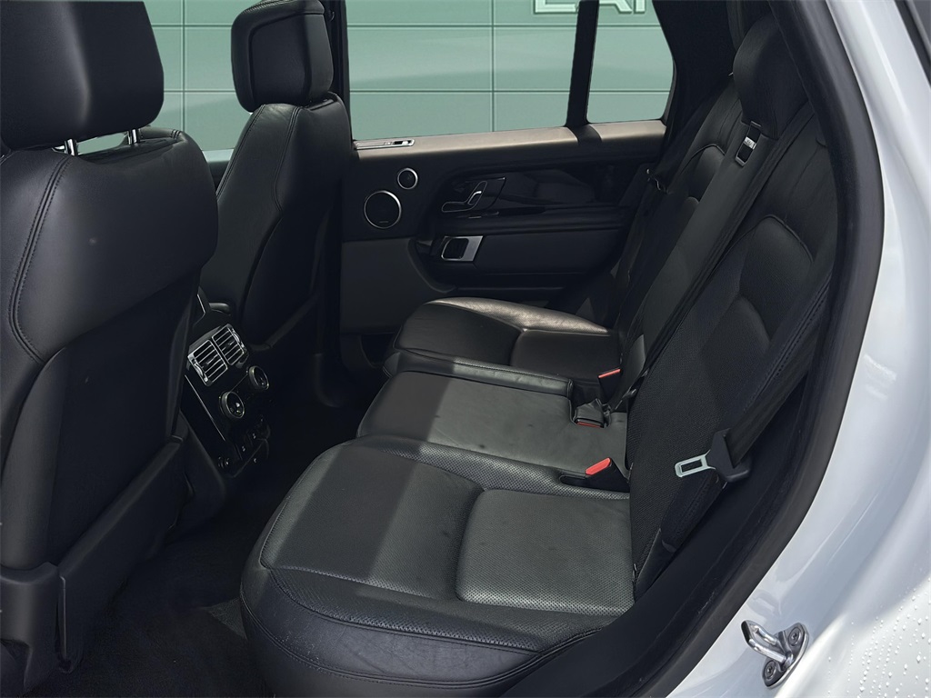 2019 Land Rover Range Rover SuperCharged photo 24