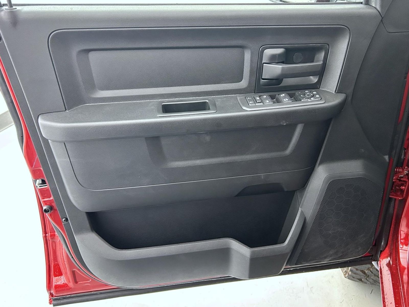 2026 Ram 2500 Tradesman photo 9