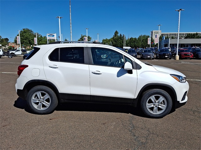 2022 Chevrolet Trax LT photo 7