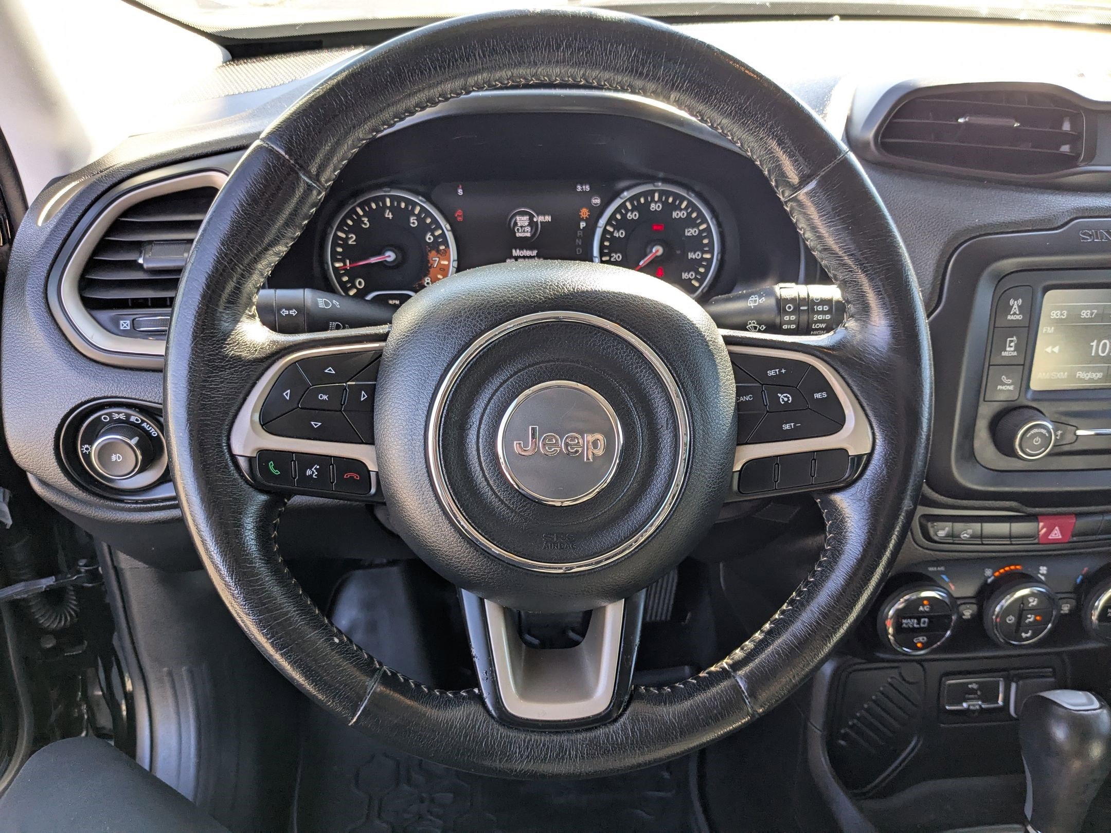 2016 Jeep Renegade Limited photo 8