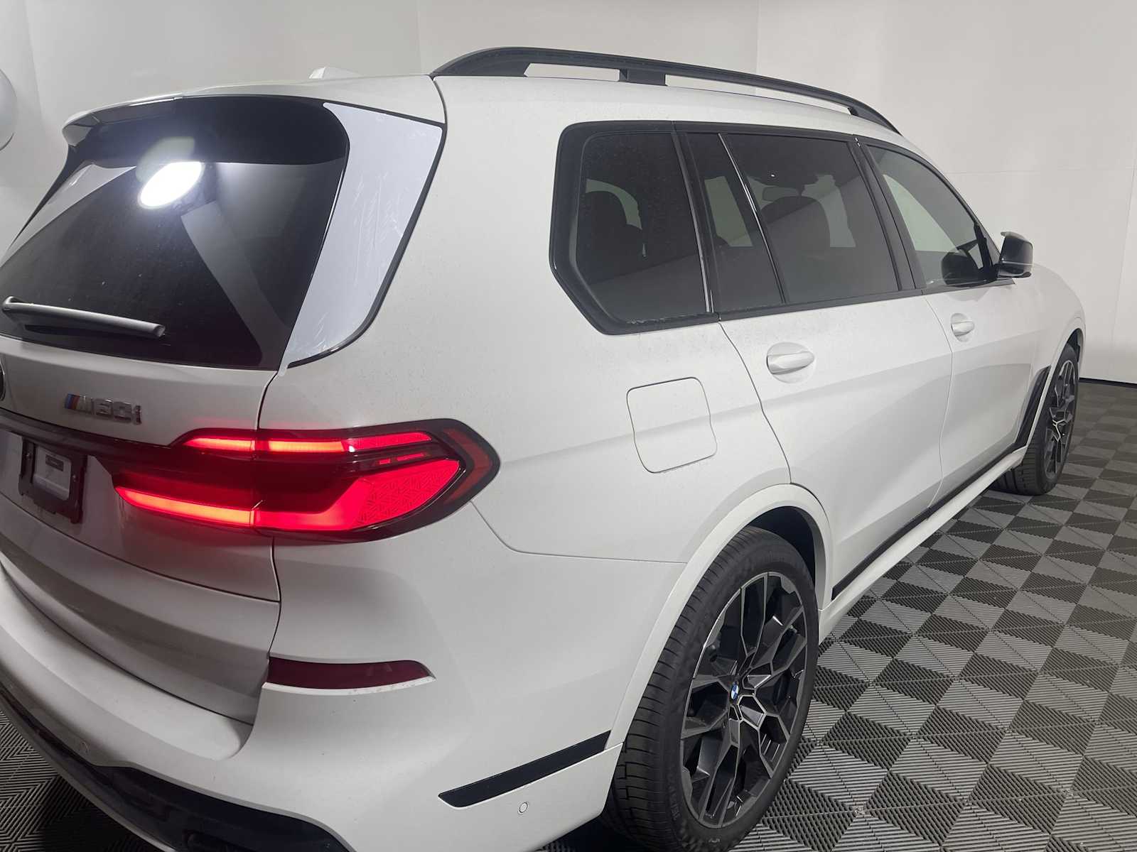 2026 Bmw X7 M60i photo 3
