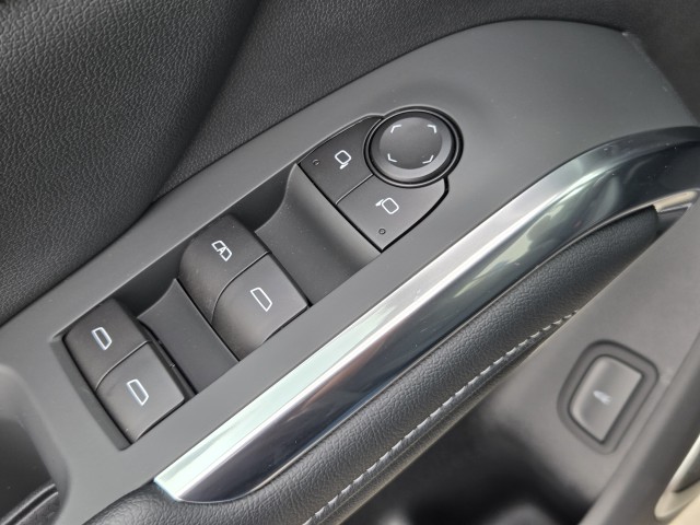 2026 Chevrolet Traverse photo 9