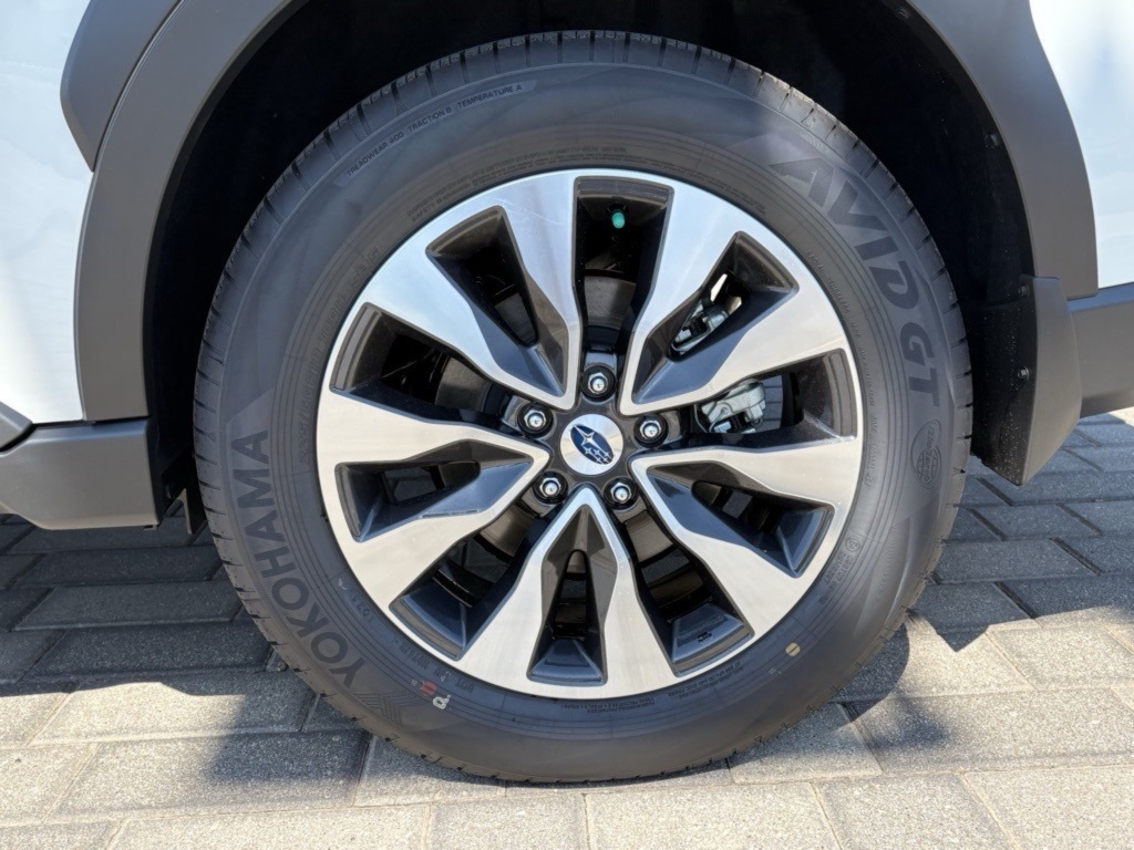 2025 Subaru Outback Touring XT photo 7