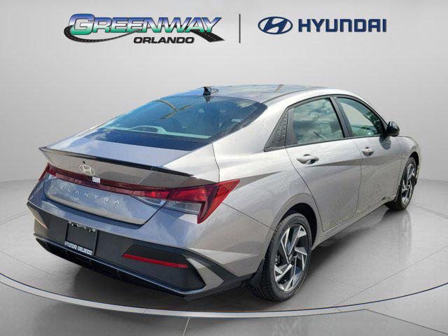 2025 Hyundai Elantra SEL Sport photo 4