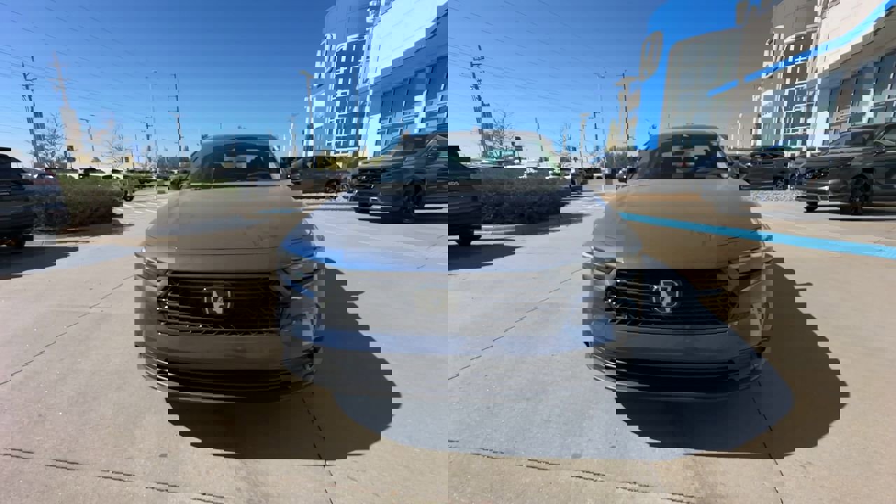 2025 Honda Accord 1.5T SE photo 2