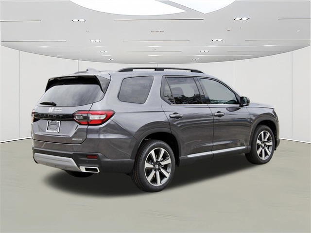 2025 Honda Pilot Touring photo 3