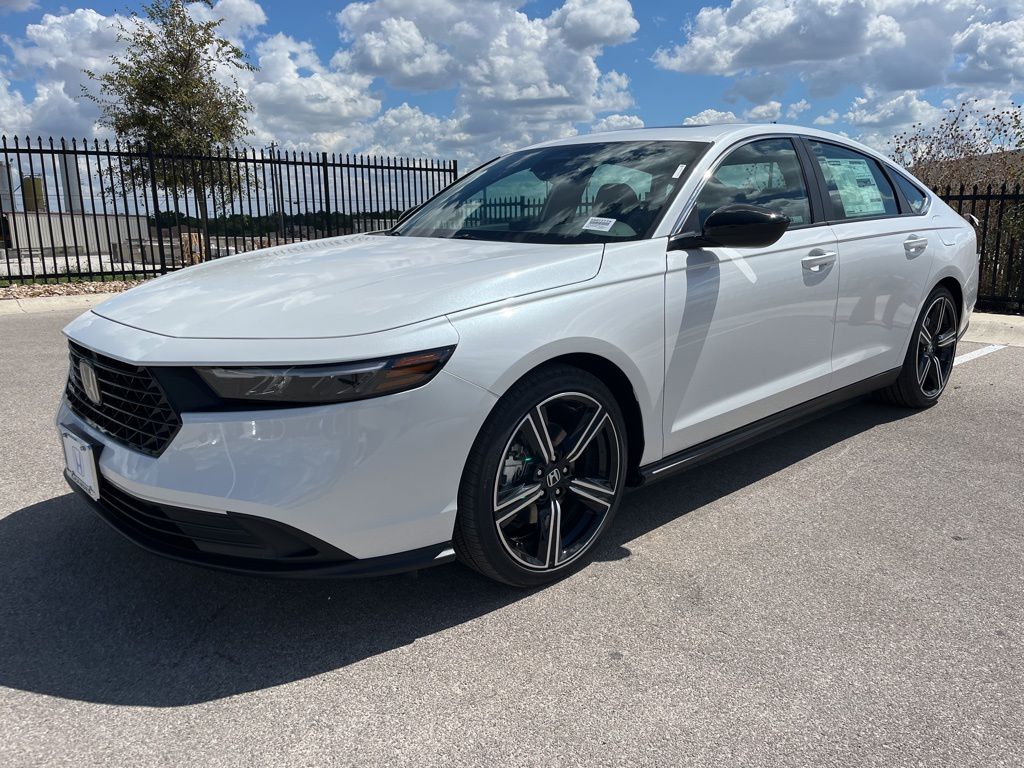 2025 Honda Accord Hybrid Sport's photo