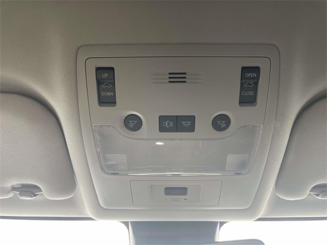 2018 Lexus IS 300 photo 28