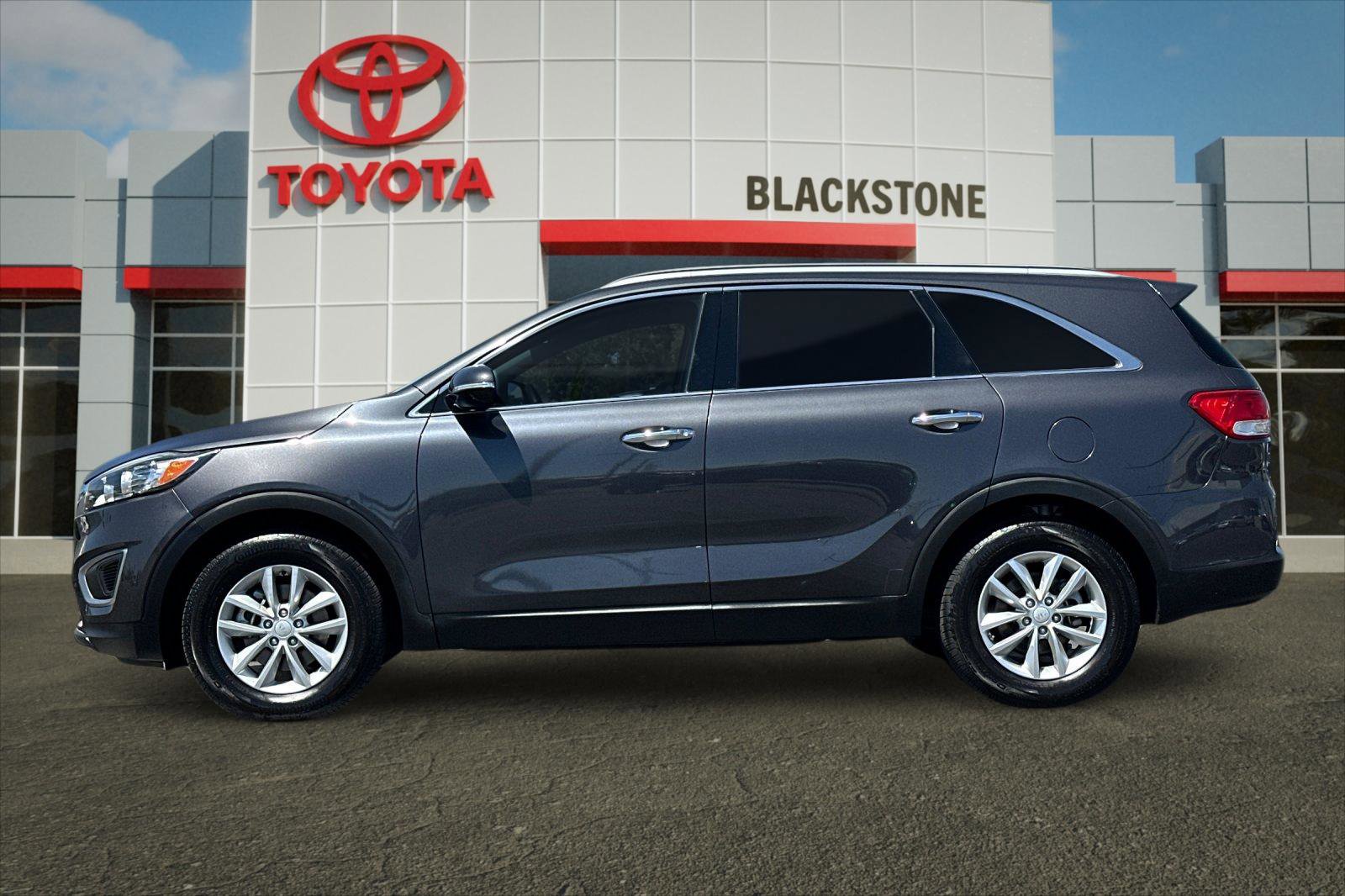 2018 Kia Sorento LX photo 6