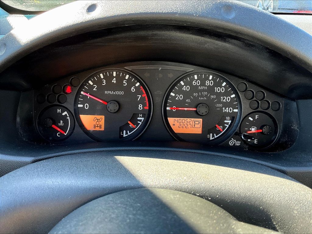 2017 Nissan Frontier SV photo 8