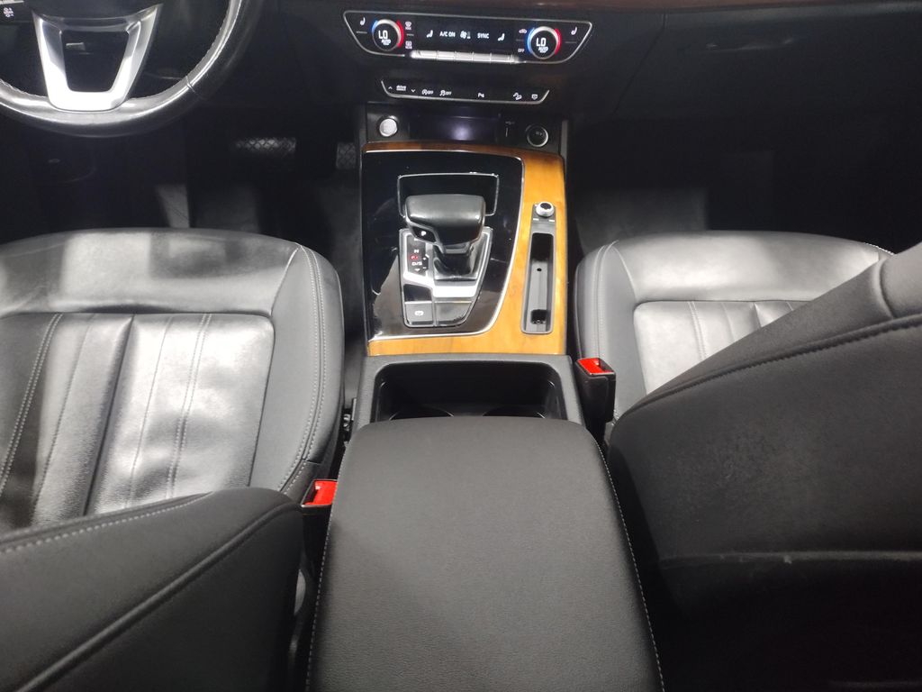 2022 Audi Q5 45 S line Premium photo 29