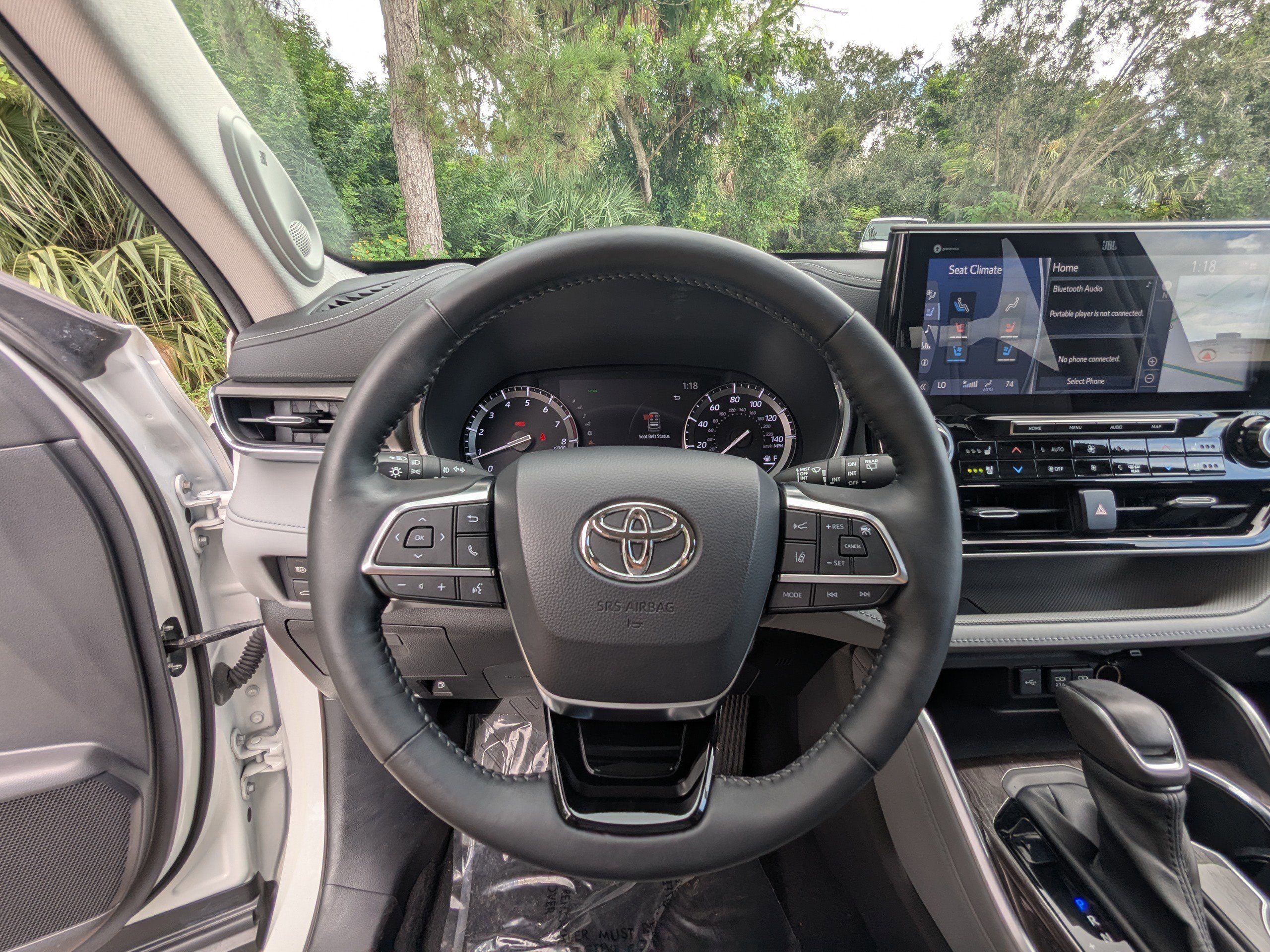 2020 Toyota Highlander Limited photo 36
