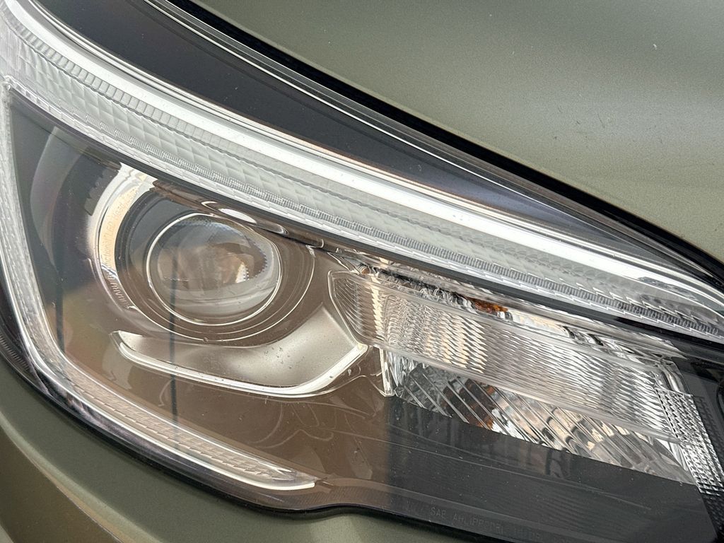2020 Subaru Forester Touring photo 35