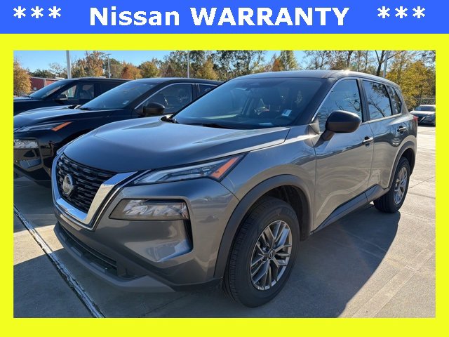 2023 Nissan Rogue S's photo