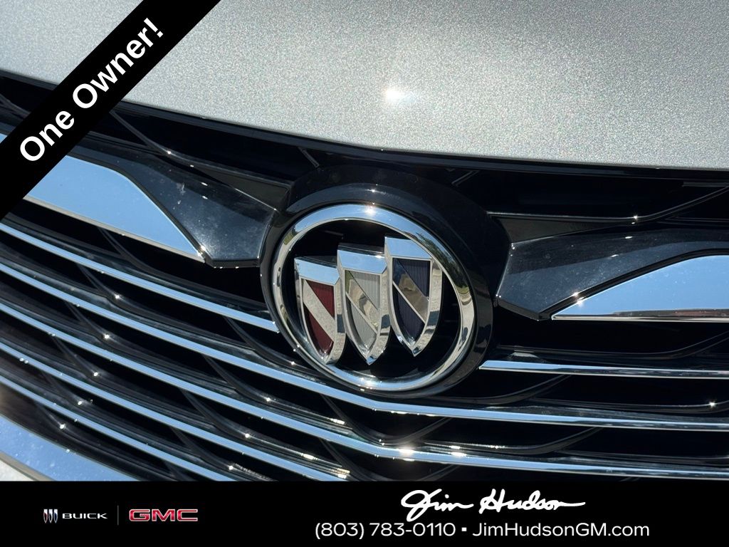 2023 Buick Enclave Essence photo 6