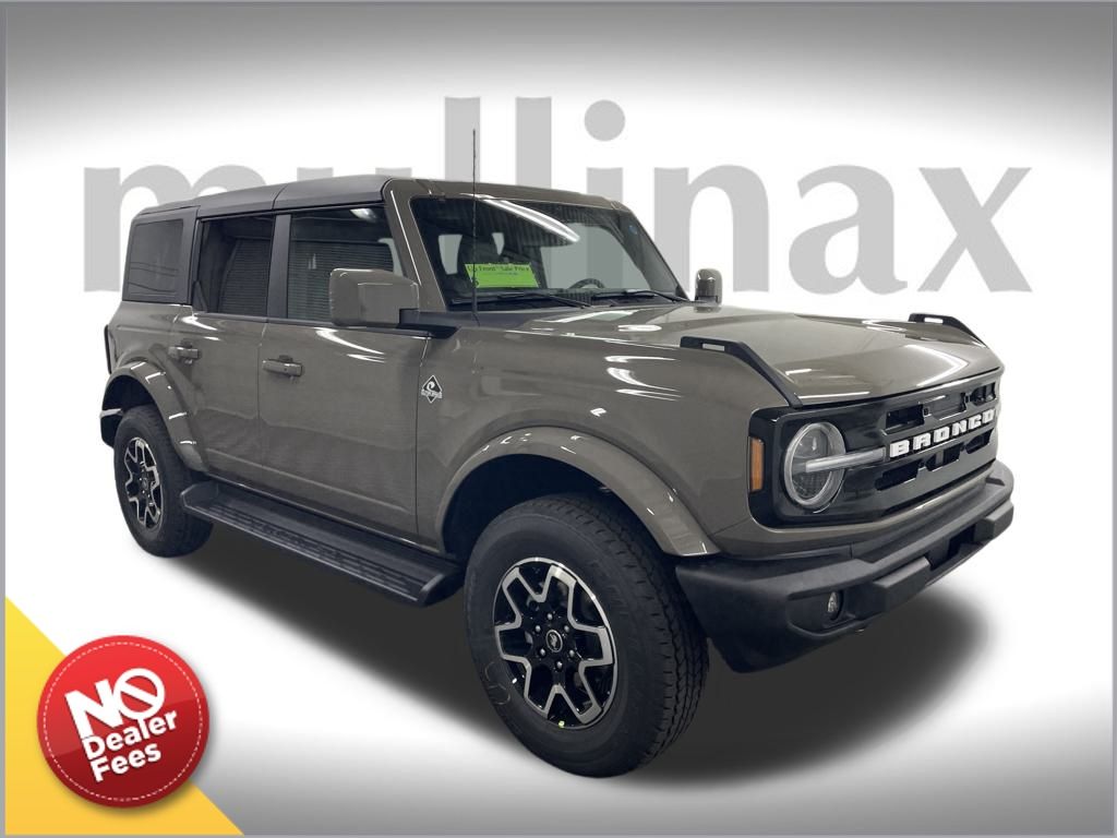 2025 Ford Bronco 4-Door Outer Banks's photo