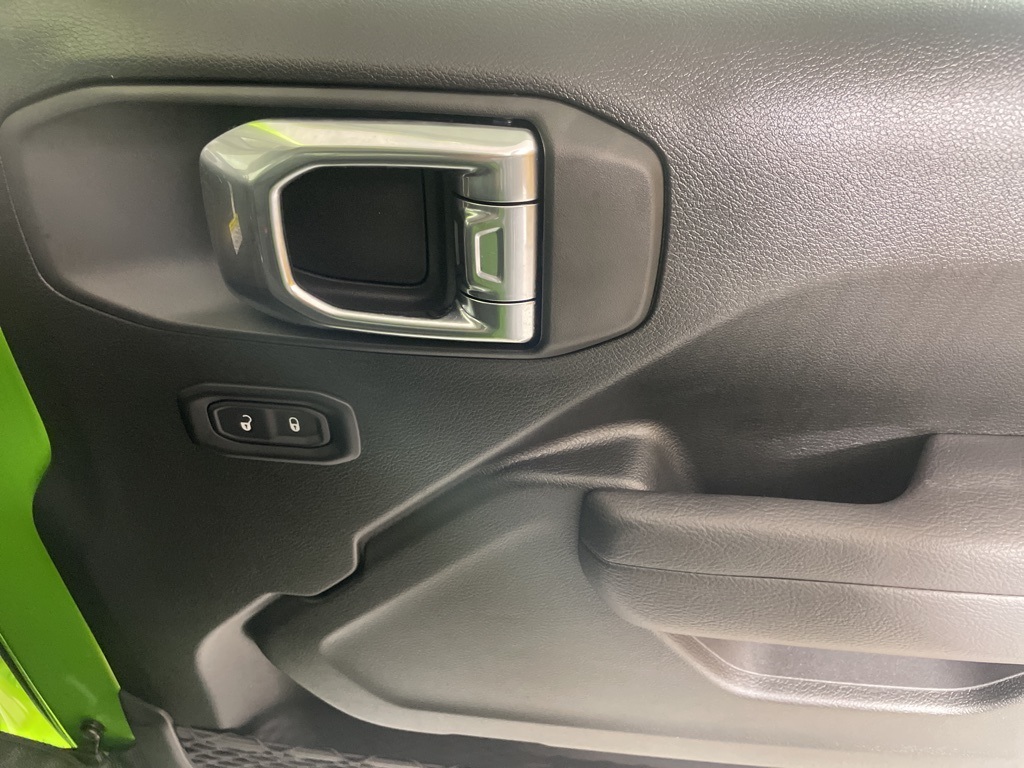 2025 Jeep Wrangler Sport photo 11
