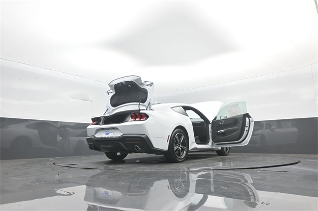 2025 Ford Mustang EcoBoost photo 36