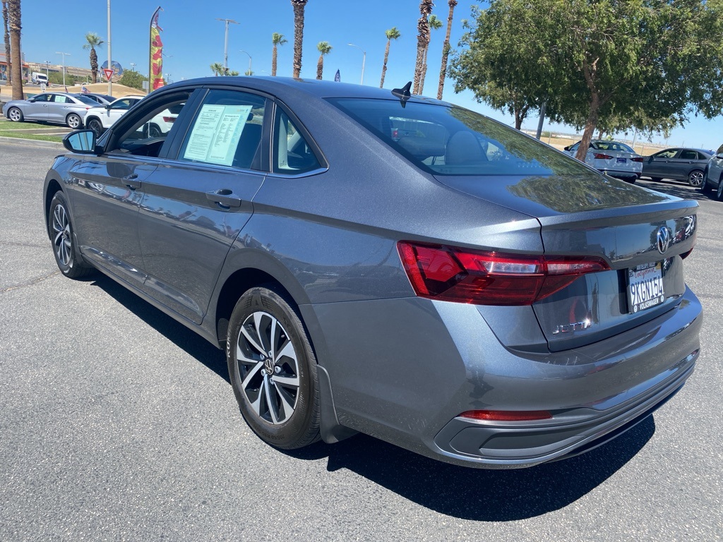 2023 Volkswagen Jetta 1.5T S photo 2