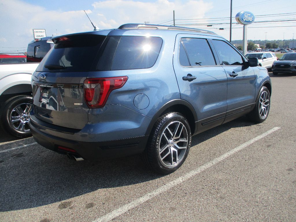 2018 Ford Explorer Sport photo 20