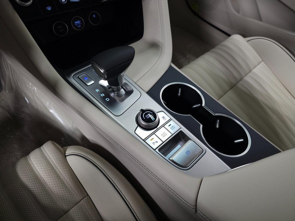 2026 Genesis G70 2.5T Prestige AWD photo 23