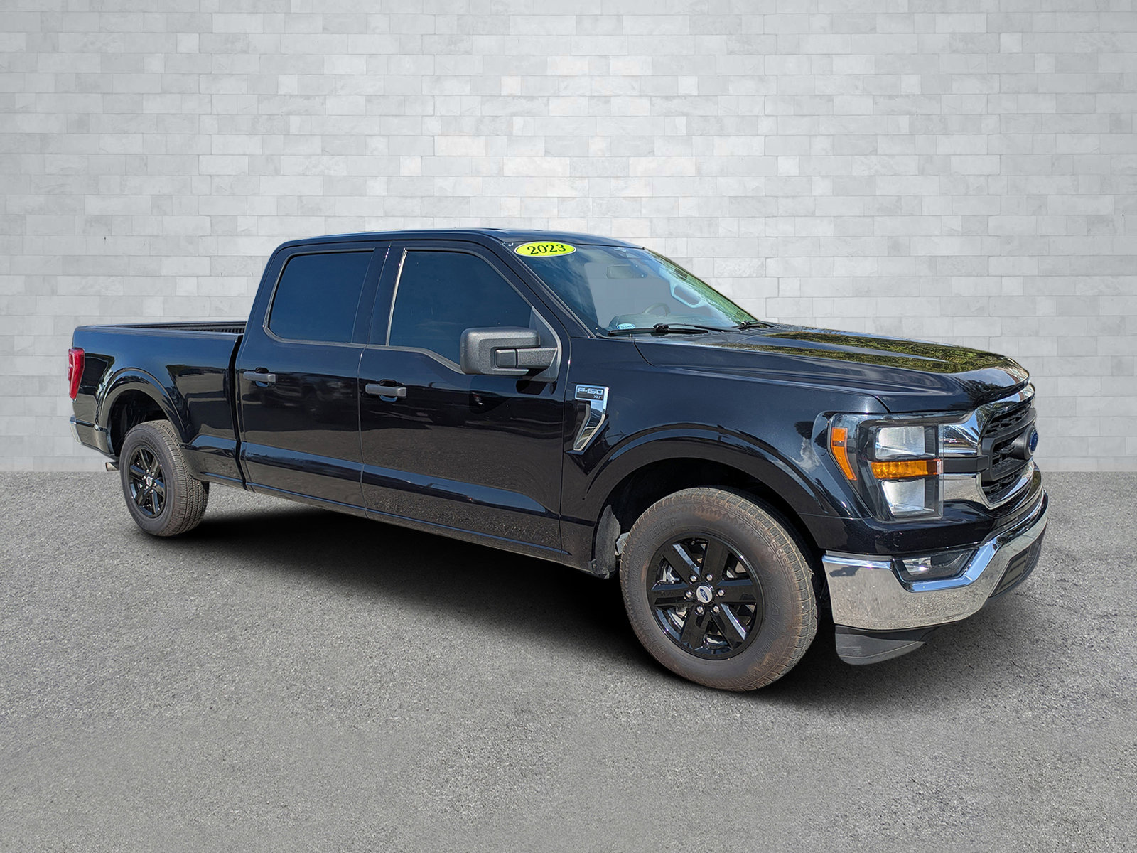 2023 Ford F-150 XLT's photo