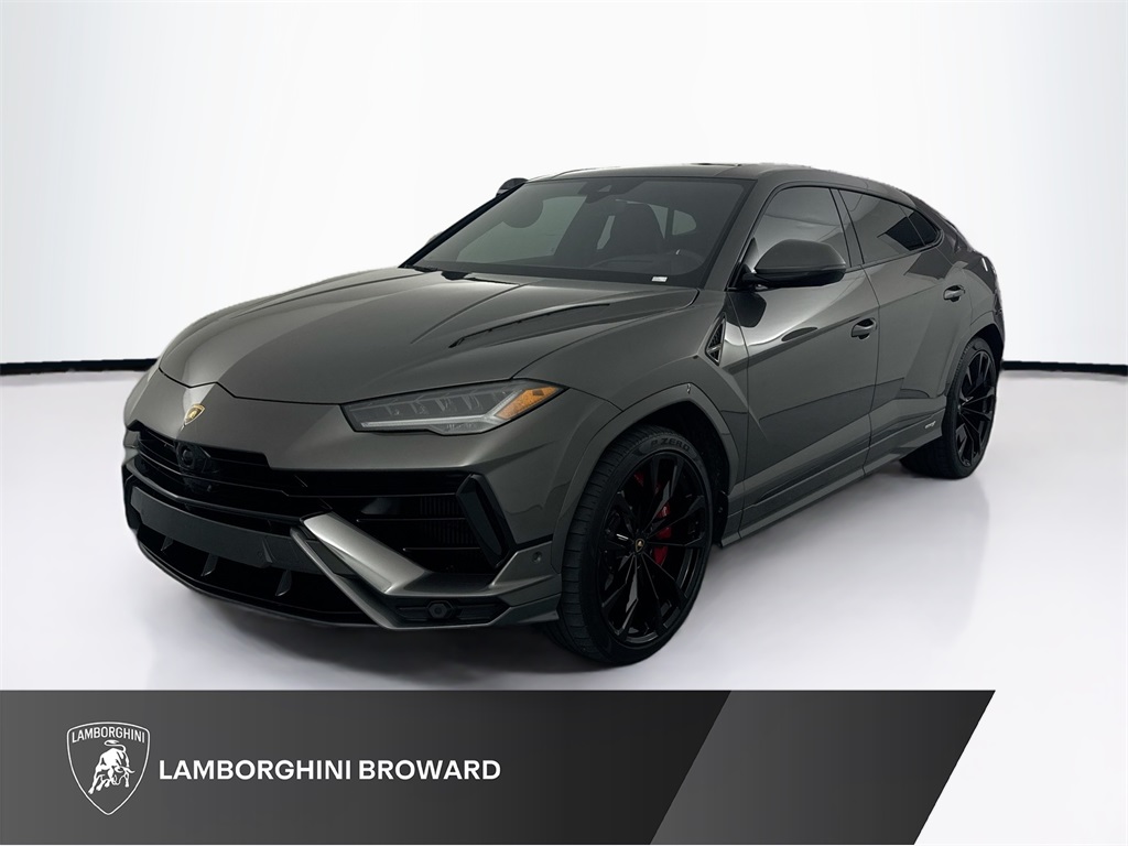 2024 Lamborghini Urus S's photo