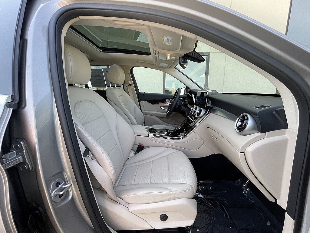 2021 Mercedes Benz GLC 300 4MATIC photo 29