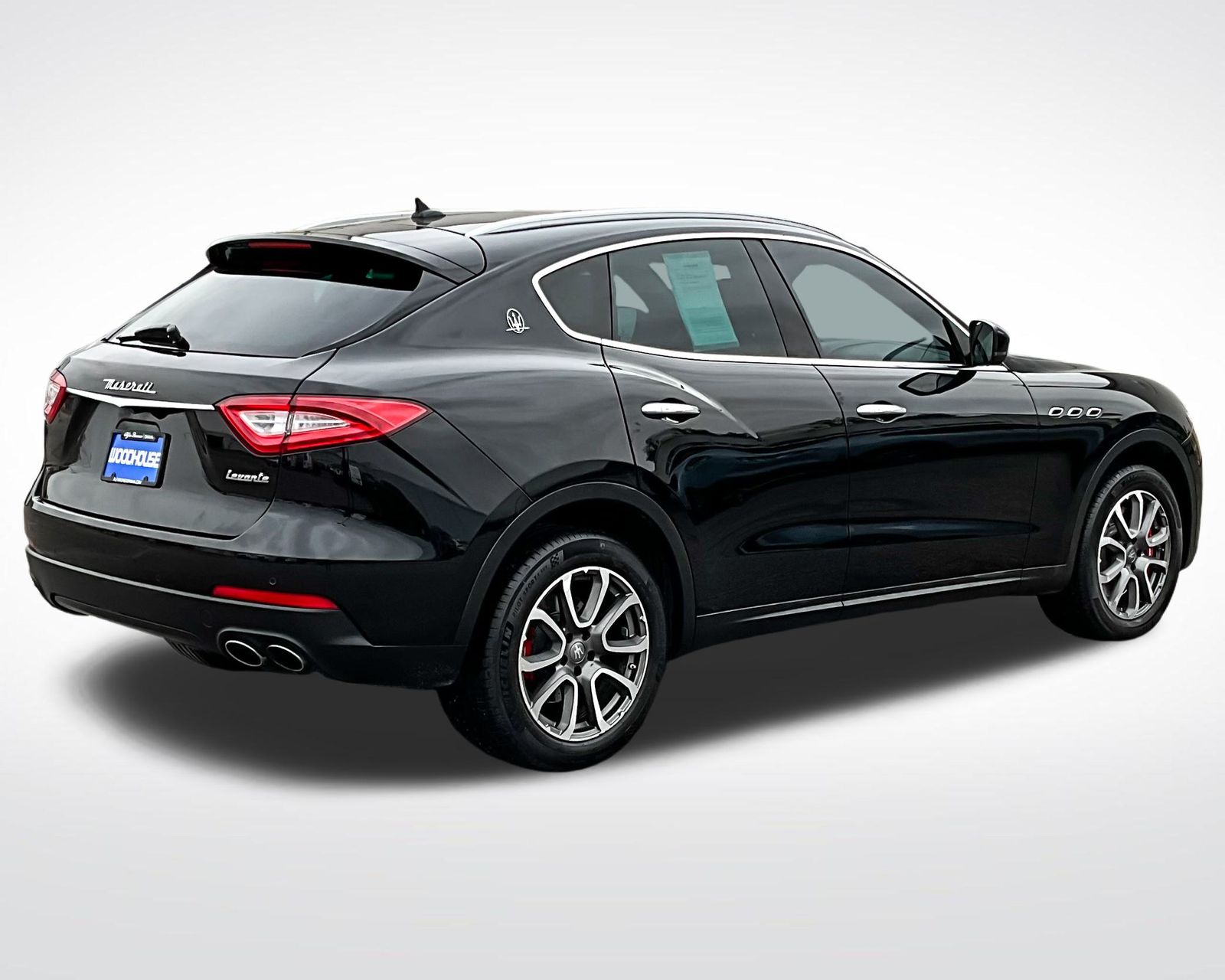 2017 Maserati Levante S photo 3