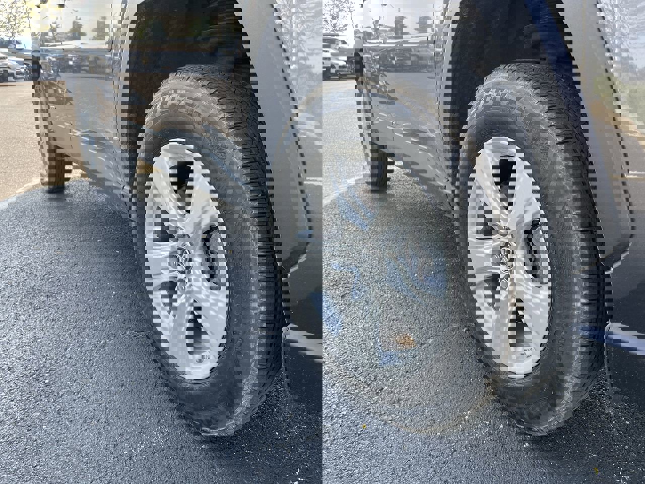 Used 2020 Toyota RAV4 LE with VIN 2T3MWRFV0LW078799 for sale in Kansas City